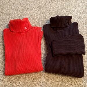 Bundle of 2 Ralph Lauren ribbed turtleneck long sleeve sweaters size small.
